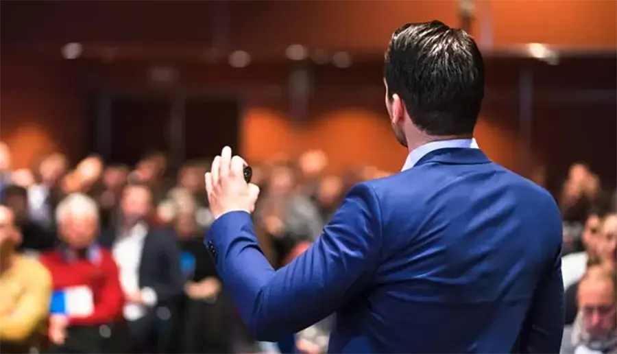 چگونه سخنرانی جذابی داشته باشیم؟ — معرفی فنون و روش های سخنرانی 3 چگونه سخنرانی جذابی داشته باشیم؟